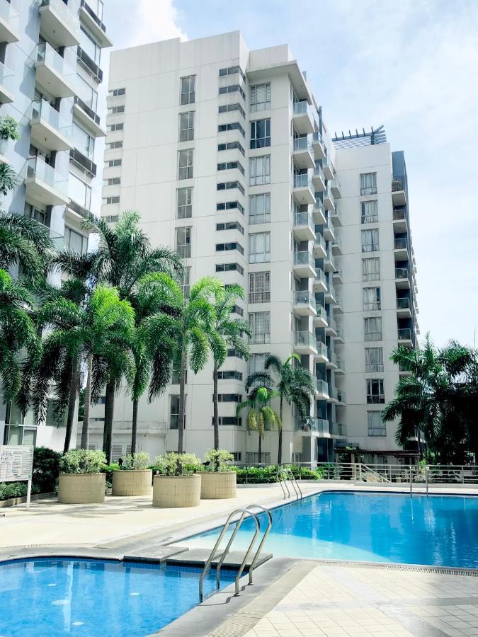 Kiel 5-Star Condo Hotel Across Naia Manila Airport Terminal 3 Pasay Exterior photo